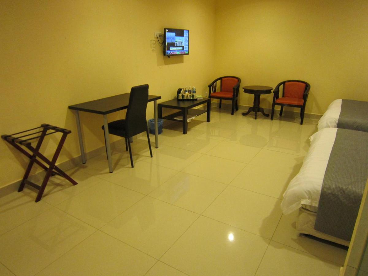 Oyo 151 Twin Hotel Kuala Lumpur Luaran gambar