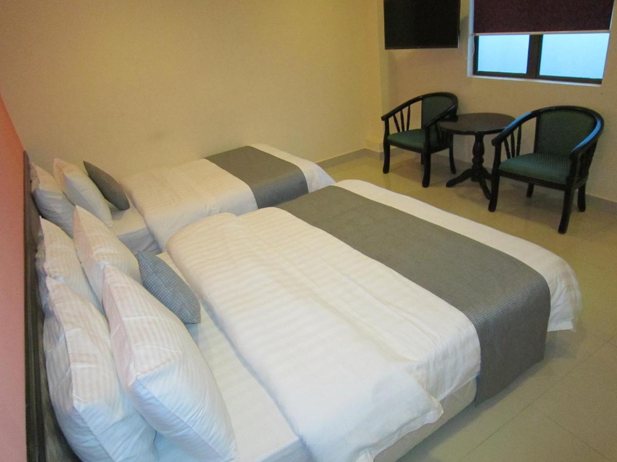 Oyo 151 Twin Hotel Kuala Lumpur Luaran gambar