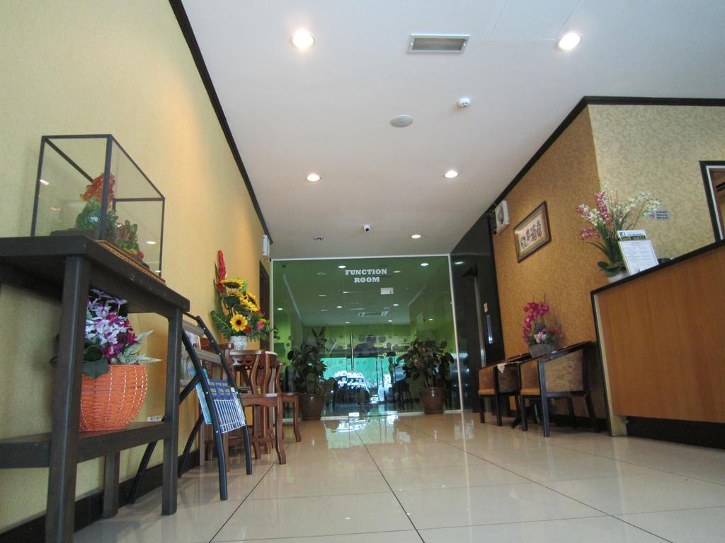 Oyo 151 Twin Hotel Kuala Lumpur Luaran gambar