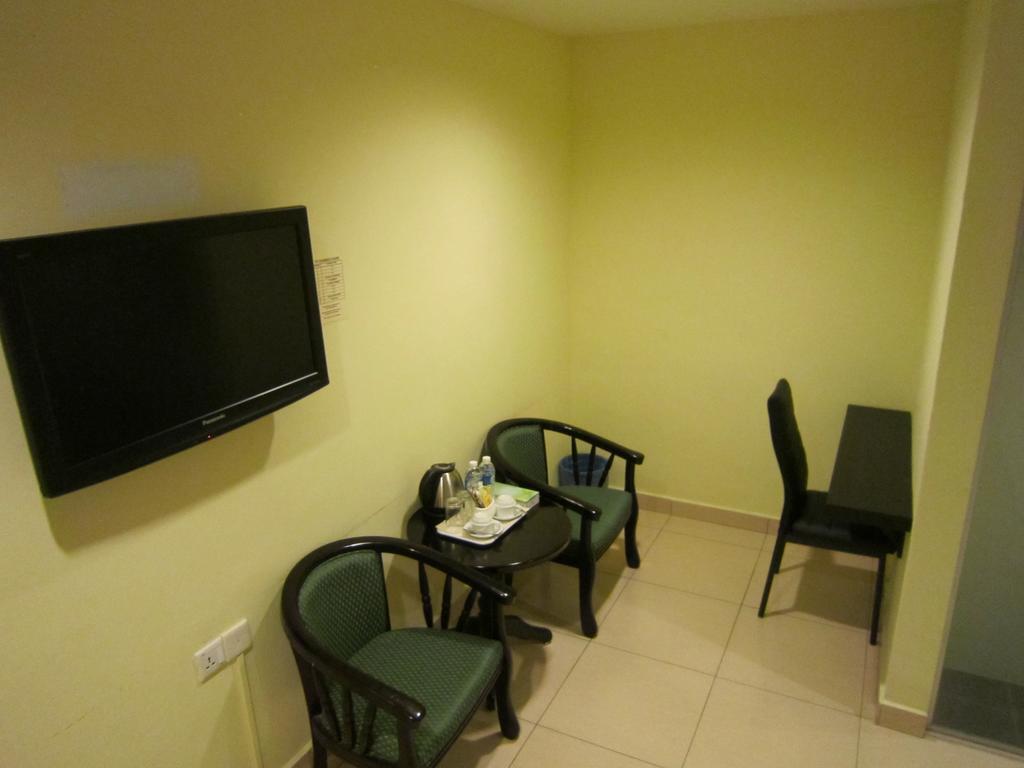 Oyo 151 Twin Hotel Kuala Lumpur Luaran gambar