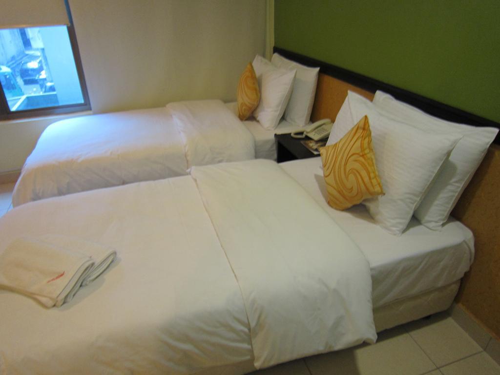 Oyo 151 Twin Hotel Kuala Lumpur Luaran gambar