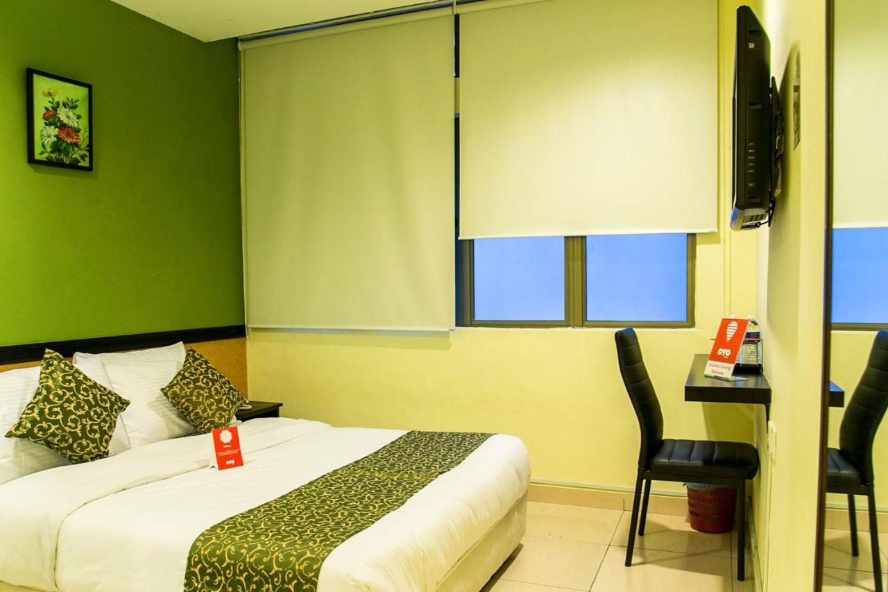 Oyo 151 Twin Hotel Kuala Lumpur Luaran gambar